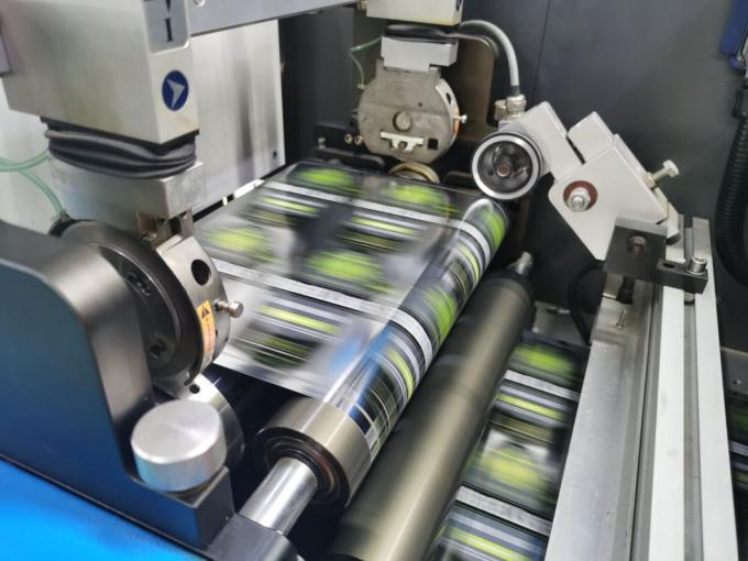 Label Botol Anggur Profesional Buatlah Penampilan yang Berbeda dan Menarik untuk Produk Anggur Anda 11