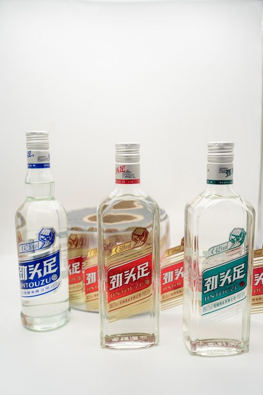 Label perekat diri yang disesuaikan untuk jus anggur dan produk perasa